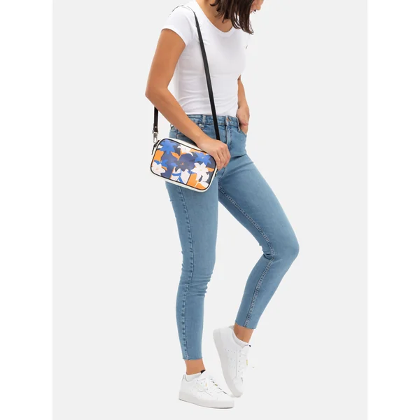 Bolso Compacto de Cuero Personalizado - Imagen 6
