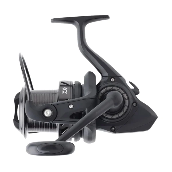 Carrete Daiwa Black Widow 5000LDA