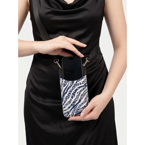 Funda de Cuero con Correa Personalizada - Imagen 2