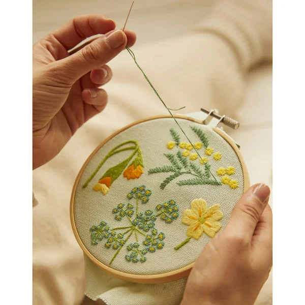 Kit de Bordado DMC Mindful Making - Bosque Encantado - Imagen 2