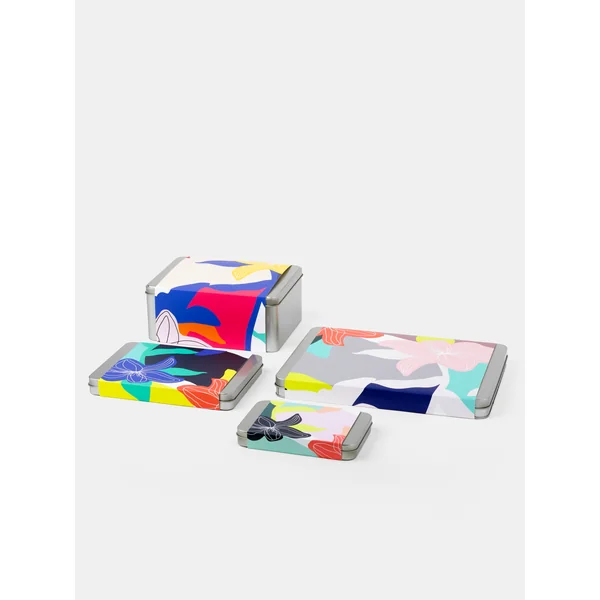 Lata con fundas para tarjetas personalizadas