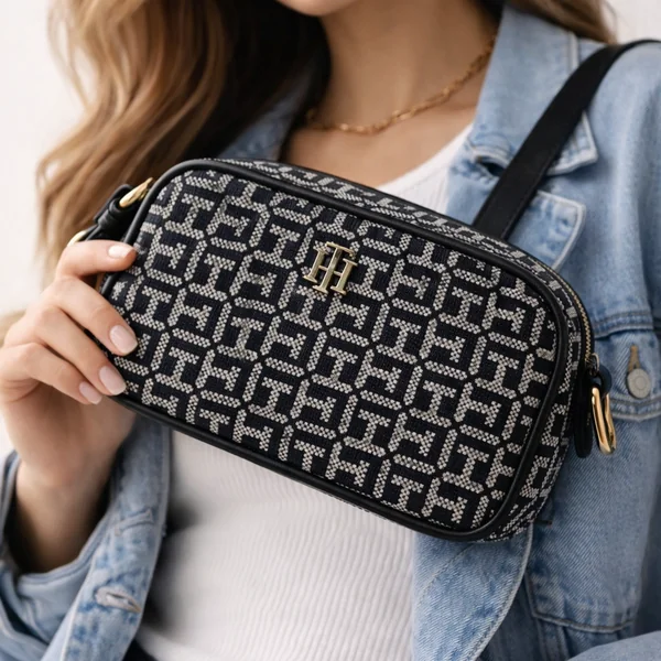 Tommy Hilfiger Cartera Crossbody Monogram