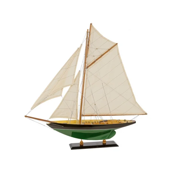 Velero náutico de competición 67Cm
